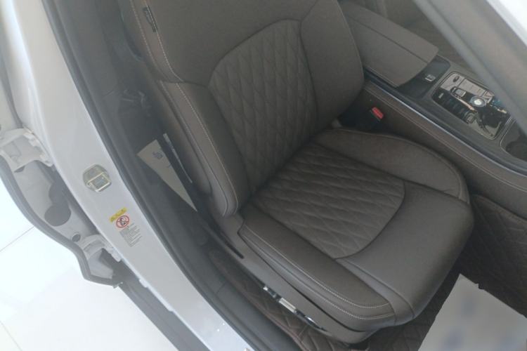 Used BYD Han 2022 DM-i 121KM Luxury Model Right Front Seat