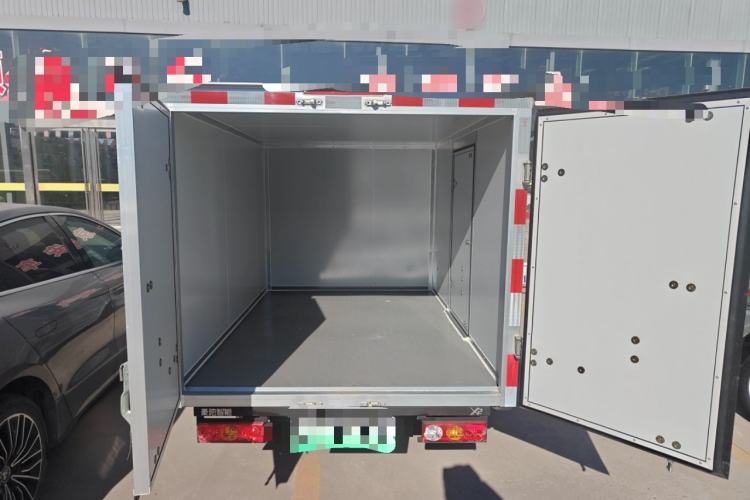 Used Chengshi X2 2022 Wealth Edition Single-Row Box-Type Transport Vehicle

