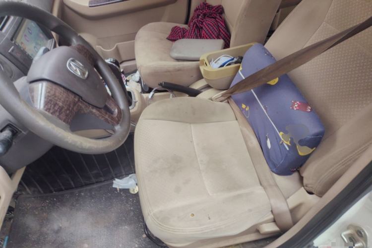 Used BAIC Weiwang M20 2014 1.5L Basic Version BJ415B Left Front Seat