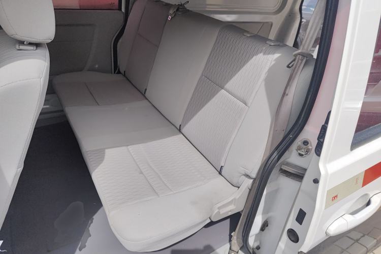 Used Jinbei New Hiace X30L 2021 1.5L Wealth Van Non-Air-Conditioned Version China VI Standard SWC15M
