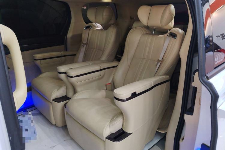 Used Buick GL8 2023 ES Lu Zun Deluxe Model
