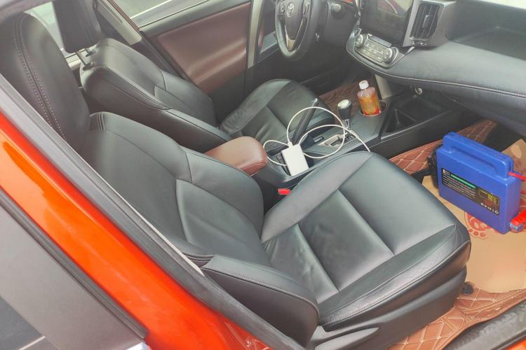 Used Toyota RAV4 2013 2.0L CVT Four-Wheel Drive New Edition
