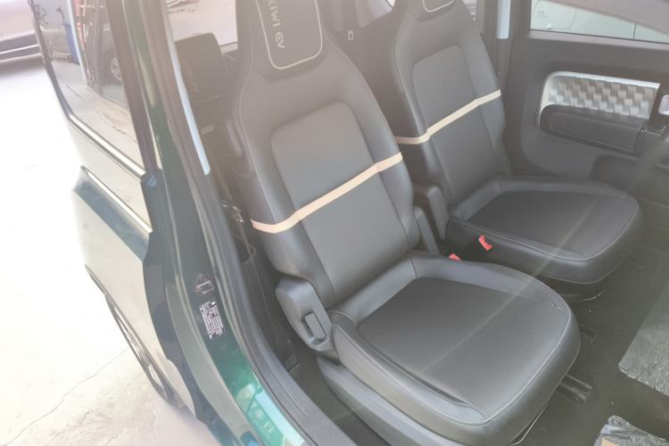 Used Baojun KiWi EV 2022 Designer Lite Edition Ternary Lithium Right Front Seat