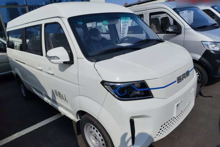 Used SRM Haoyun 2025 Launch Edition Farady 42.3 kWh 305 km 6 seats
