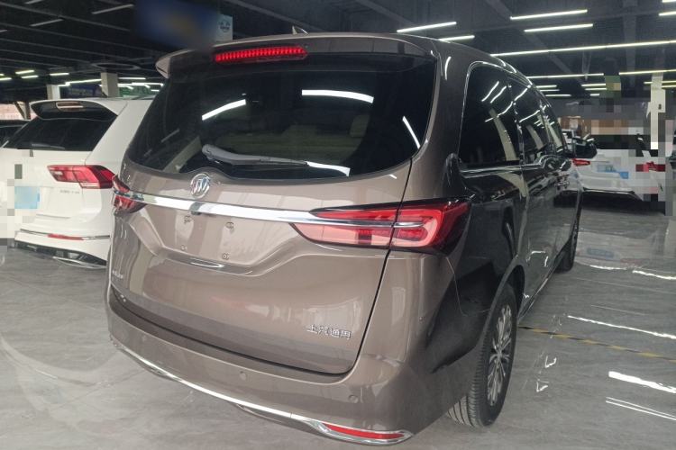 Used Buick GL8 2023 Facelifted Land Cruiser Executive Luxury Version
