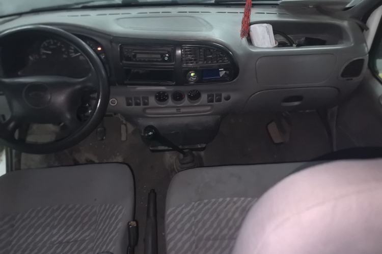 Used Ford Classic Transit 2013 2.8T Diesel Van Short Wheelbase Mid-Roof Model JX493ZLQ3A Center Console