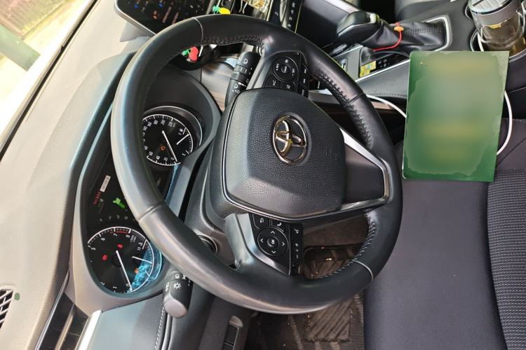 Used Toyota Harrier 2022 2.0L CVT Two-Wheel Drive Entry Version Steering Wheel