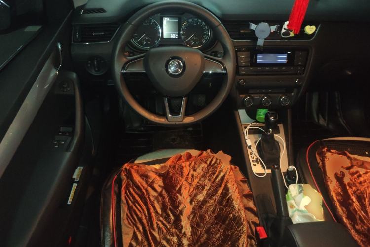 Used Skoda Octavia 2017 1.6L Automatic Chuanxing Edition
