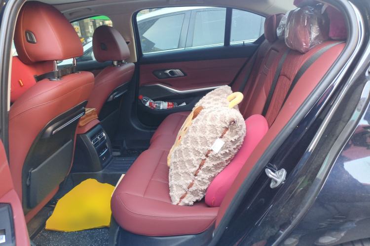 Used BMW 3 Series 2022 325Li M Sport Night Edition Package Left Rear Seat