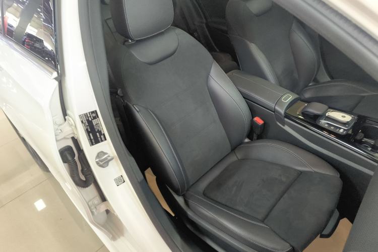 Used Mercedes-Benz A-Class 2022 Revised Version A 200 L Sport Sedan Fashionable Style
