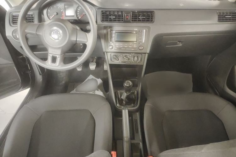 Used Volkswagen Santana 2015 1.6L Manual Fashion Edition