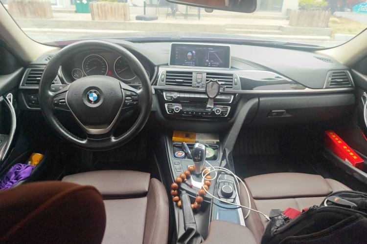 Used BMW 3 Series 2018 318Li Center Console