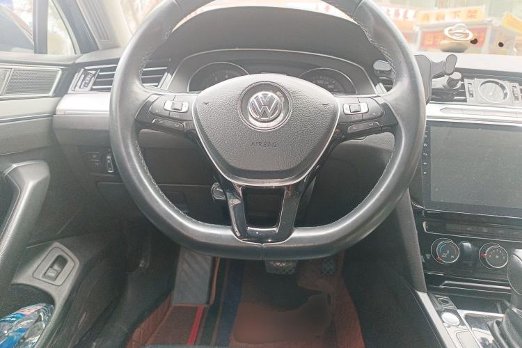 Used Volkswagen Magotan 2017 280TSI DSG Leading Edition