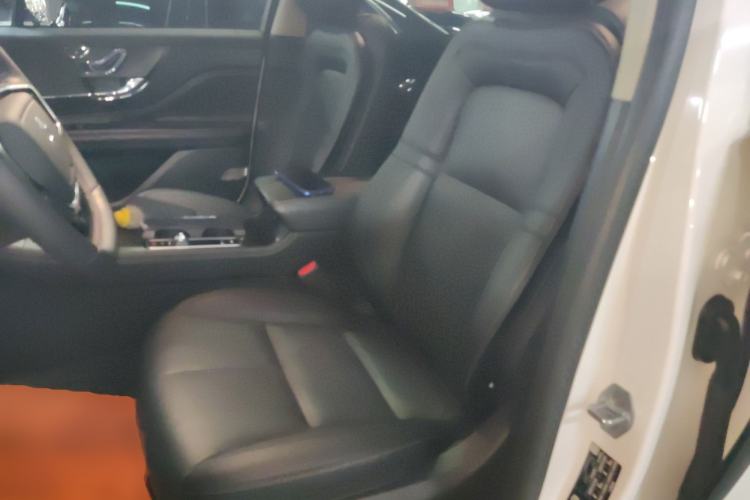 Used Lincoln Corsair 2023 2.0T Two-Wheel-Drive Luxury Edition
