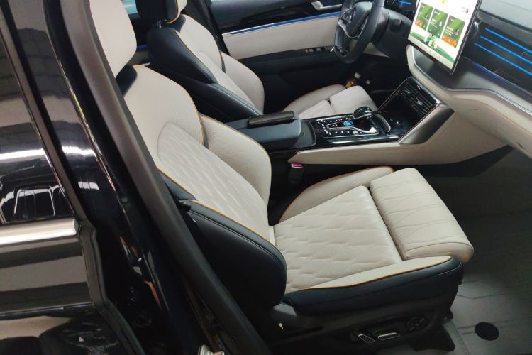 Used BYD Tang New Energy 2022 DM-p 215KM Four-Wheel Drive Flagship Model Right Front Seat