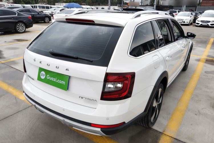 Used Skoda Octavia 2019 TSI280 DSG Luxury Edition Station Wagon China VI Standard