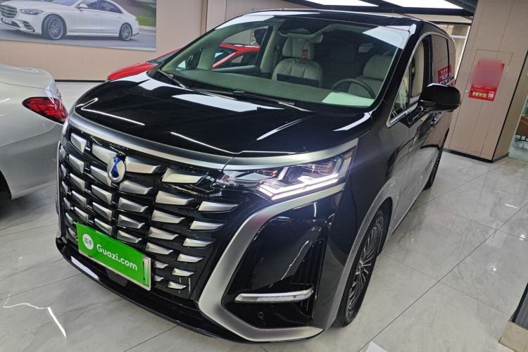 Used Denza D9 2022 DM-i 1040 Prestige Model