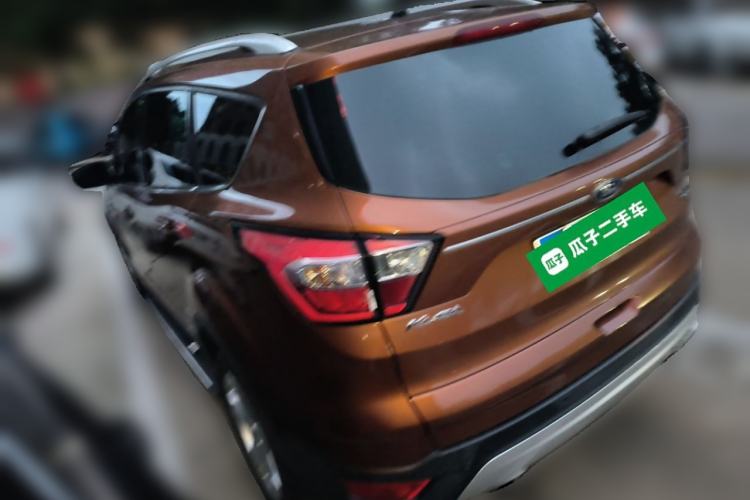 Used Ford Kuga 2017 EcoBoost 180 Two-Wheel-Drive Platinum Edition
