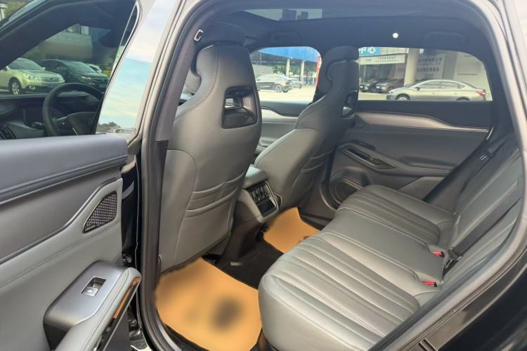 Used BYD Song L EV 2025 Intelligent Driving Version 662 km LiDAR Excellence Edition Interior 2