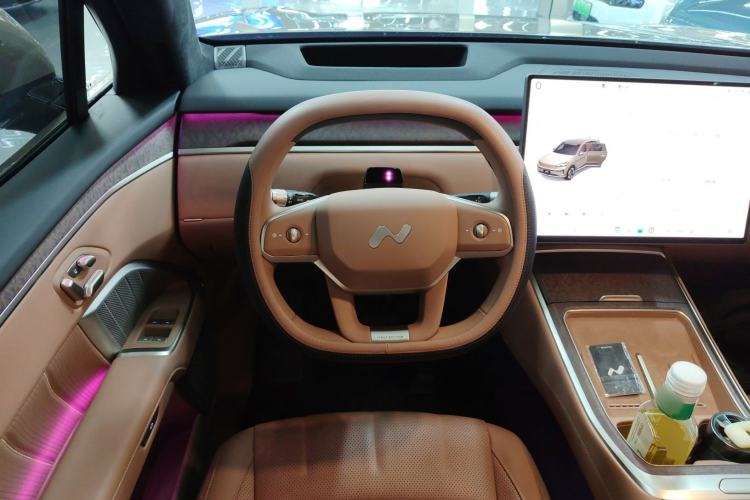 Used ONVO Luxeed L90 2025 Model—Max Six-Seater Version