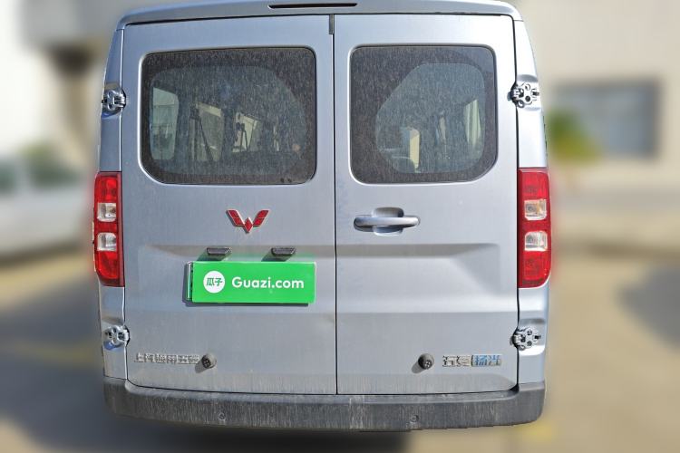 Used Wuling Yangguang 2025 Model 400km Bus Edition—Comfort Edition
