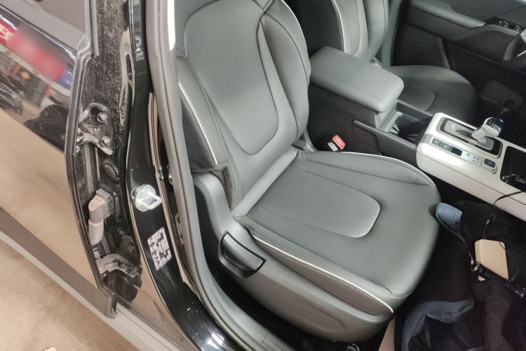 Used Hyundai ix35 2023 Musso 2.0L Deluxe Edition DLX
