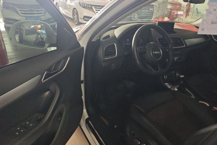 Used Audi Q3 2018 30th Anniversary Edition 30 TFSI Fashion Model
