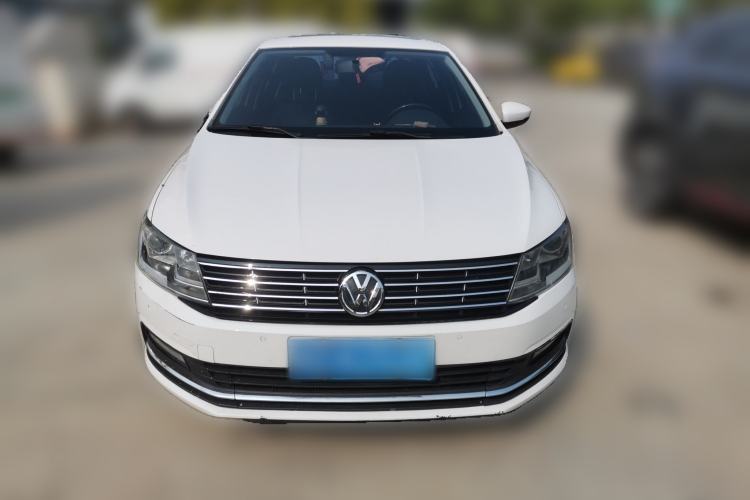 Used Volkswagen Lavida 2015 1.6L Automatic Comfort Edition
