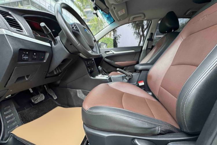 Used Geely Auto Vision 2017 1.5L Automatic Happiness Edition Interior 6