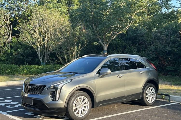 Used Cadillac XT4 2018 28T Two-Wheel Drive Tech Version