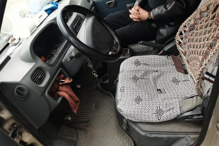 Used Wuling Zhiguang 2010 1.0L New Version Practical Short-Body L2Y Left Front Seat