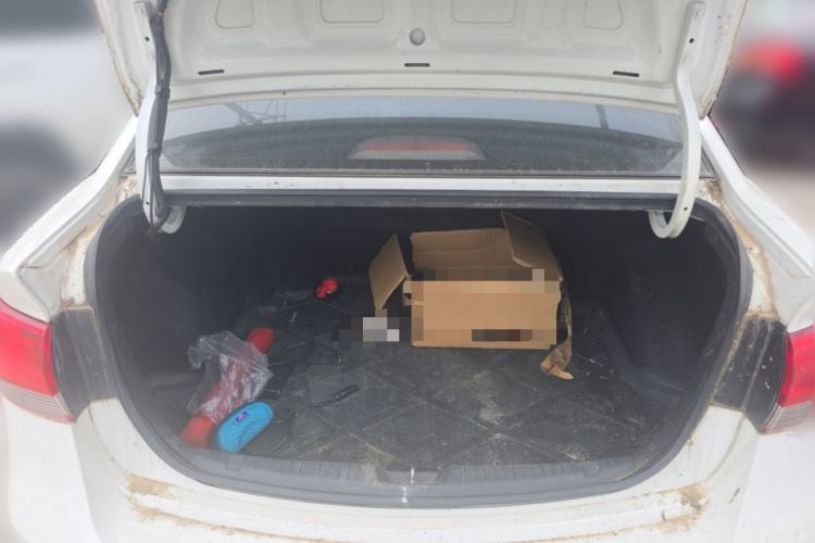 Used Kia Forte 2014 1.6L MT GL Trunk