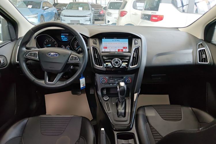 Used Ford Focus 2017 Hatchback 1.6L Automatic Fashion Edition Smart Drive Version
