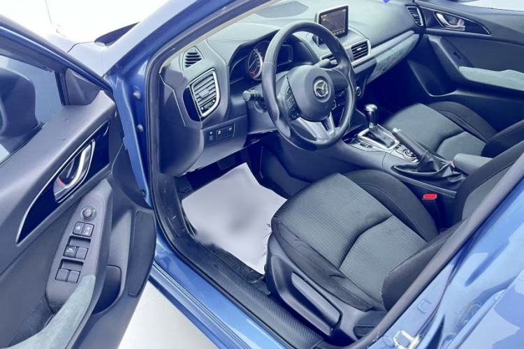 Used Mazda Mazda 3 Axela 2014 Sedan 1.5L Automatic Luxury Model