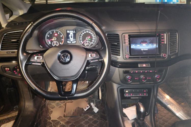 Used Volkswagen Sharan 2016 380TSI Luxury 7-Seater
