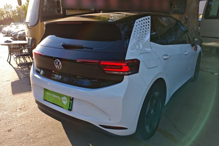 Used Volkswagen ID.3 2025 Revised Version Smart Edition Outstanding Grade Rear Right 45 Deg