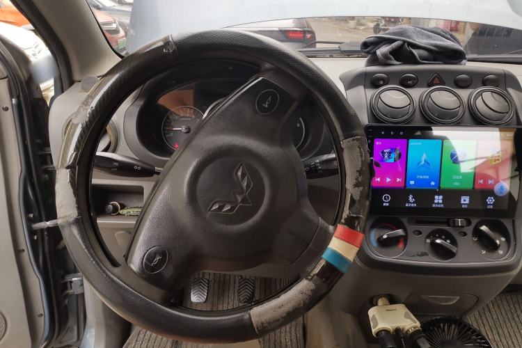 Used Wuling Hongguang 2013 1.5L Base Version
