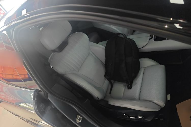 Used Lynk & Co Z10 2025 95 kWh 806 km Range Rear-Wheel Drive Advanced Driver-Assistance System Max