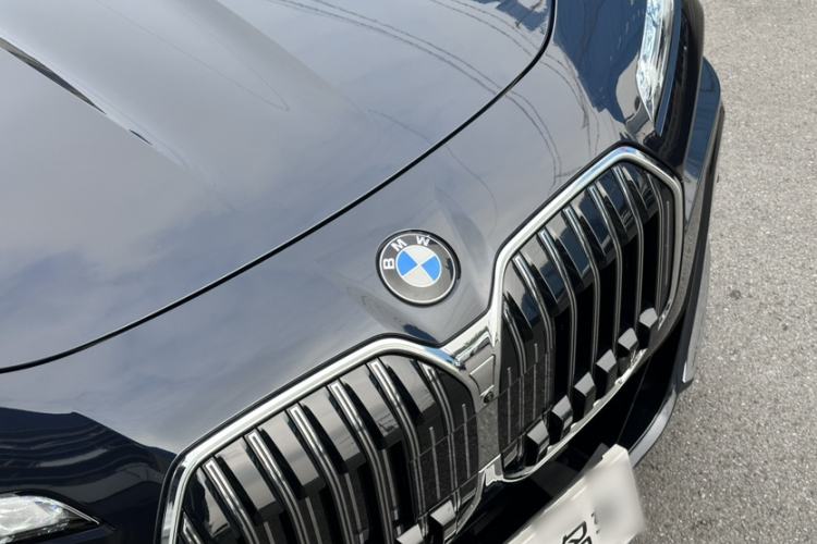 Used BMW 7 Series 2023 740Li Leading Model M Sport Package Exterior 6