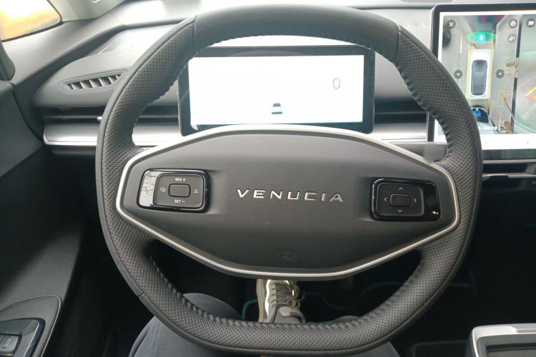 Used Venucia VX6 2023 520 Max
