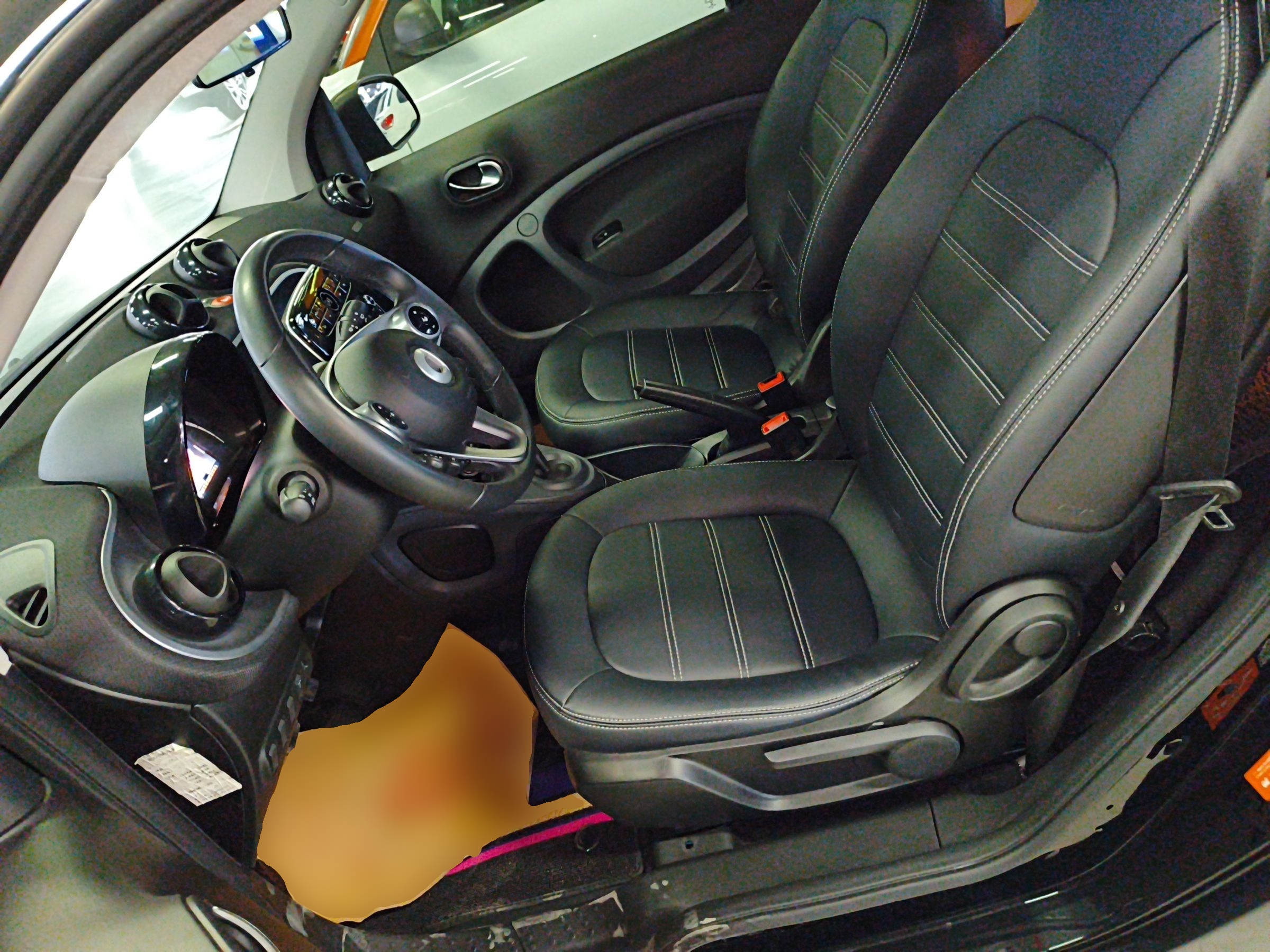 Переднее сиденье в автомобиле