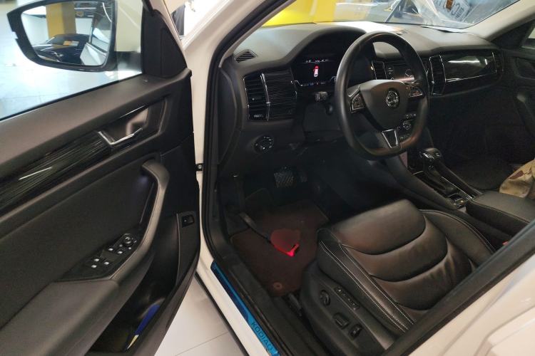 Used Skoda Kodiaq 2019 Facelifted TSI330 5-Seater Two-Wheel-Drive Luxury Enjoyment Edition China VI Standard