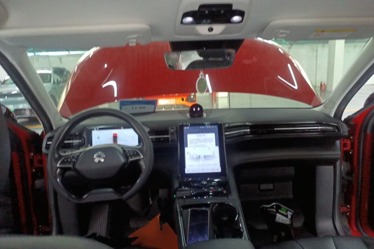 Used Nio ES8 2018 355 km Base Version 7-Seater Edition