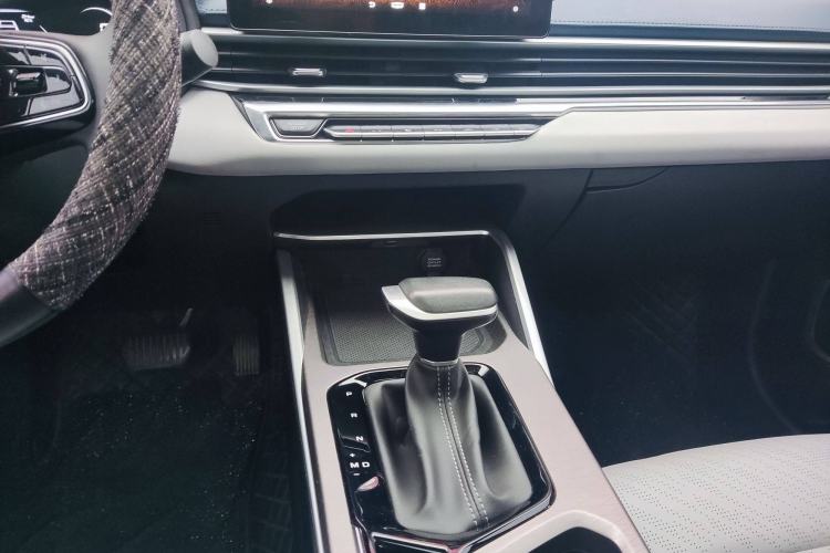 Used Geely Auto Emgrand 2022 4th Generation 1.5L CVT Flagship Model
