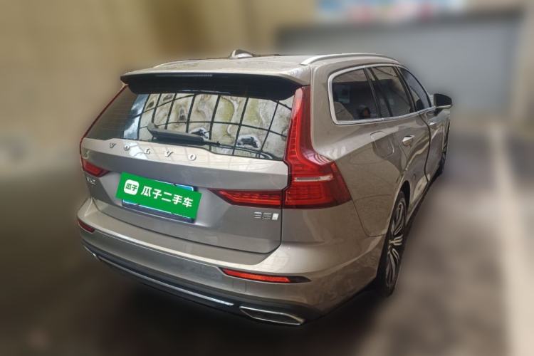 Used Volvo V60 2021 B5 Zhiyuan Luxury Edition
