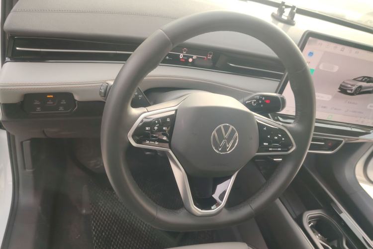 Used Volkswagen ID.7 VIZZION 2024 AIR model
