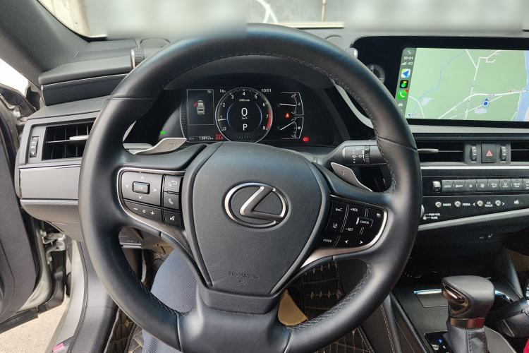 Used Lexus ES 2023 200 Excellence Edition