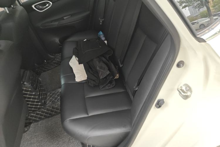 Used Nissan Sylphy 2022 Classic 1.6XL CVT Luxury Edition Left Rear Seat