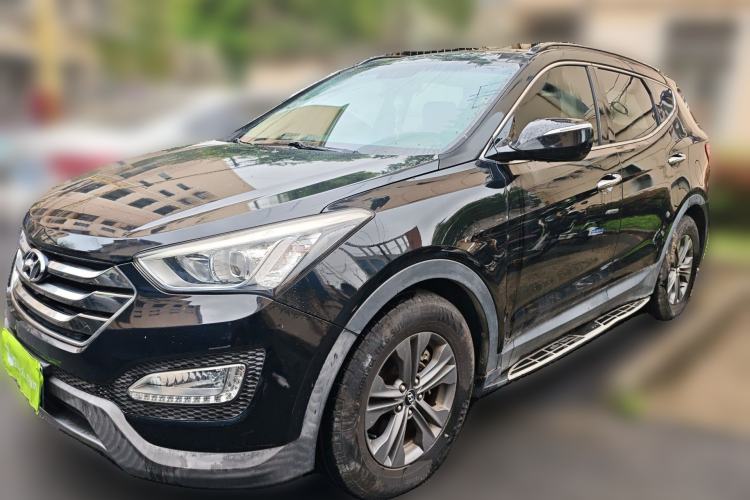 Used Hyundai Santa Fe 2013 2.4L Automatic 4x4 Smart Version
