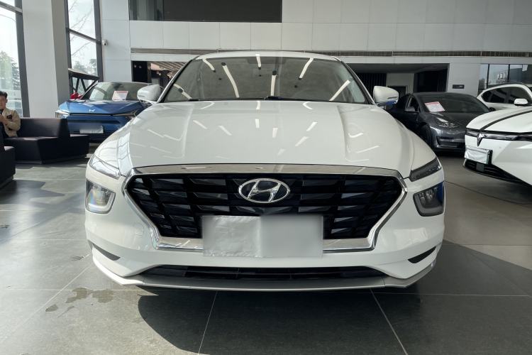 Used Hyundai Mistra 2021 1.8L CVT GLX Elite Edition
